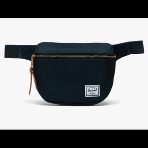HERSCHEL Fifteen Hip Pack BRAND NEW WITH TAGS! RARE COLOR!